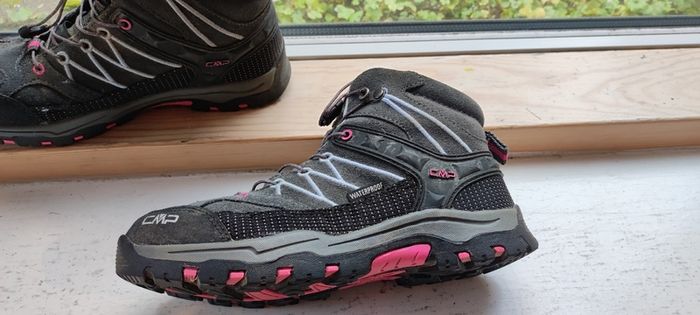 Kids hiking boots CMP brand size 35 junior