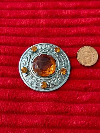 Costume Celtic Style Brooch - Nice Quality (CS15)