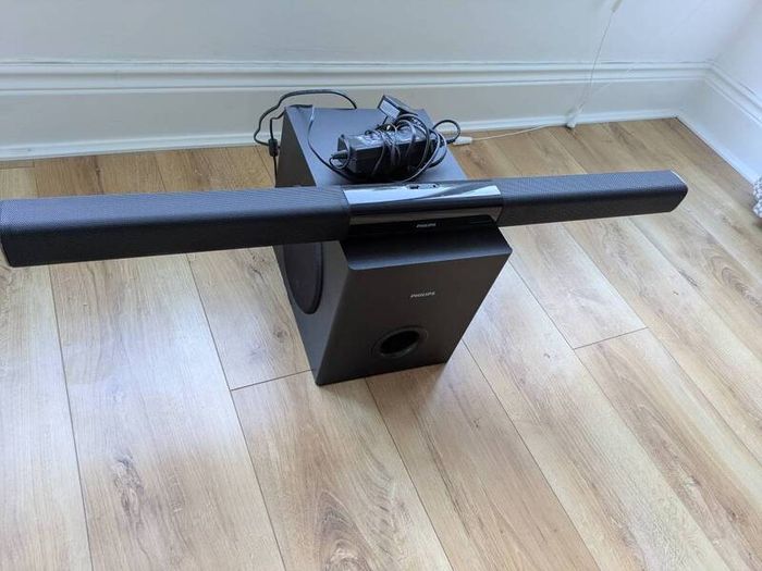 Philips soundbar and wireless subwoofer