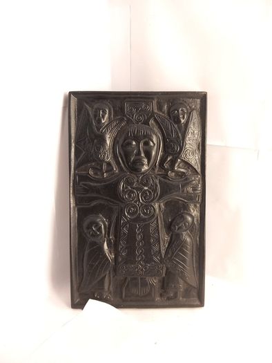 Wall decoration  turf the plaque  is worked in turf after the 7th century bronze plaque in the national Irish Museum in Dublin  made by Owen crafts Church religious  great gift present