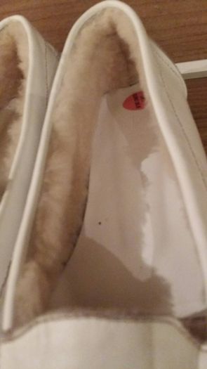 NWT White EMU Moccasin Leather Shoes size 5