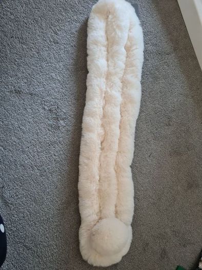 Faux fur neck scarf in cream