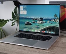 MacBook Pro 16" 2019 i9 2.3GHz | 16GB | 1TB | Radeon Pro 5500M 4GB