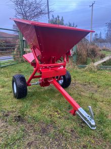 New Quad Fertiliser Spreader Shaker