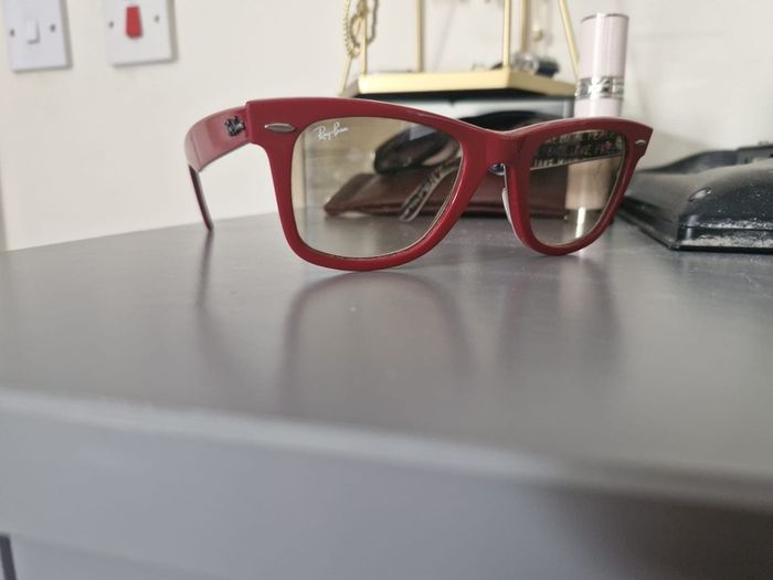 Ray ban