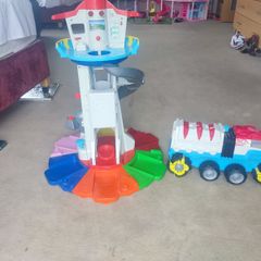 Paw patrol tower and truck