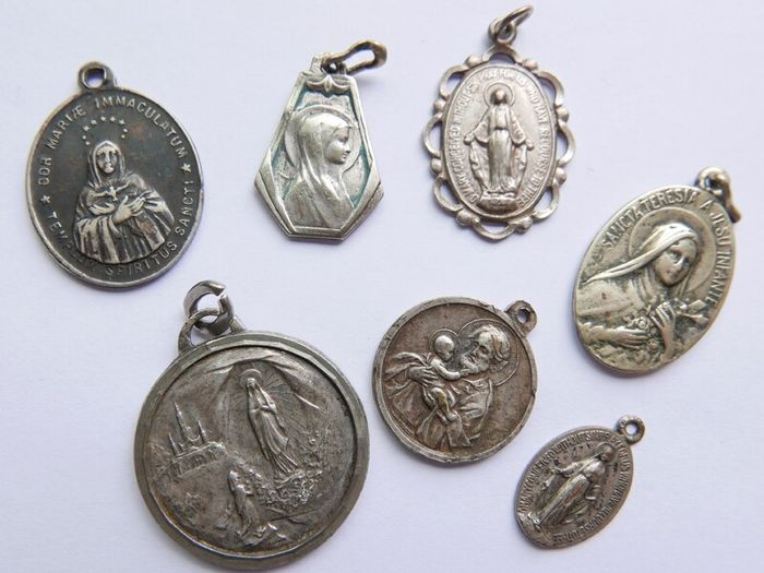 Collection of 7 vintage religious medals