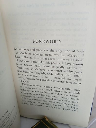 A Golden Treasury of Irish Verse Edited by Lennox Robinson (PT215)