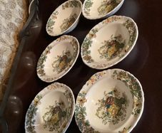 6 Vintage Masons bowls in good condition with green basket design