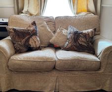 Laura Ashley 2 Seater & 3 Seater Couch.