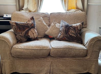 Laura Ashley 2 Seater & 3 Seater Couch.