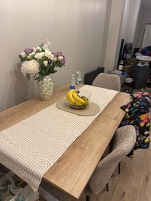 extendable dining table