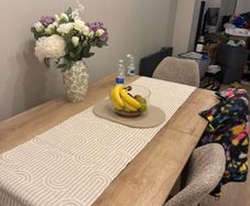 extendable dining table