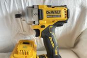 DeWALT 18V XR Cordless Brushless Impact Wrench 1/2 Inch Drive + 5AH 18V XR Battery. DeWALT TSTAK II Carry Case For Impact Wrench.