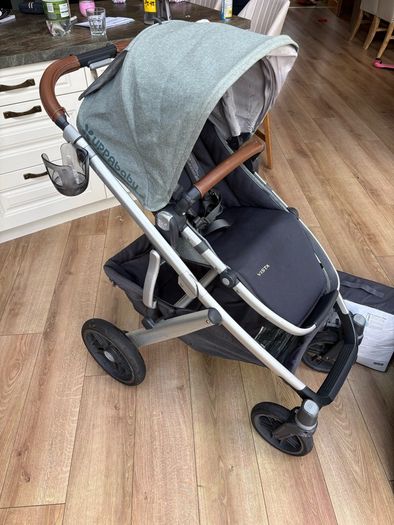 Uppababy Vista