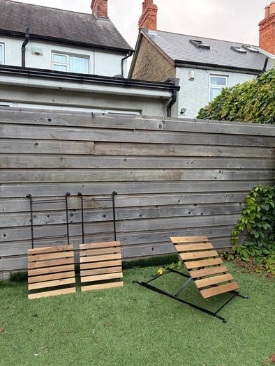 Outdoor table and 2 chairs set