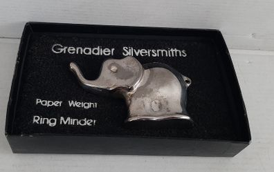 Vintage ring minder/paper weight