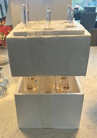 6 Meadows and Byrne champagne flutes, D18