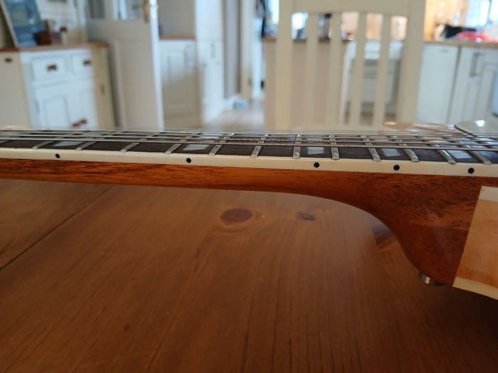 Epiphone Supernova. Natural, Nitro. Gibson Memphis pickups