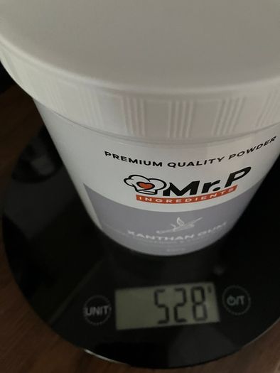 Xanthan gum powder