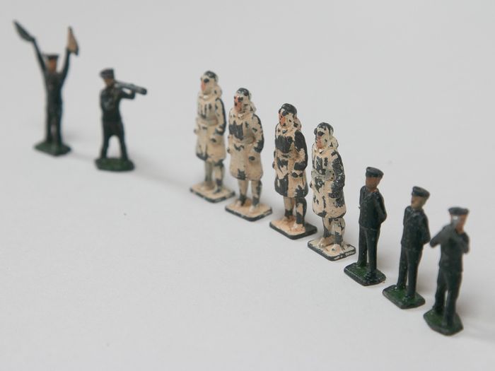lead soldiers