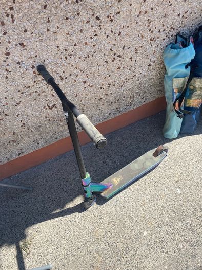 Stunt scooter