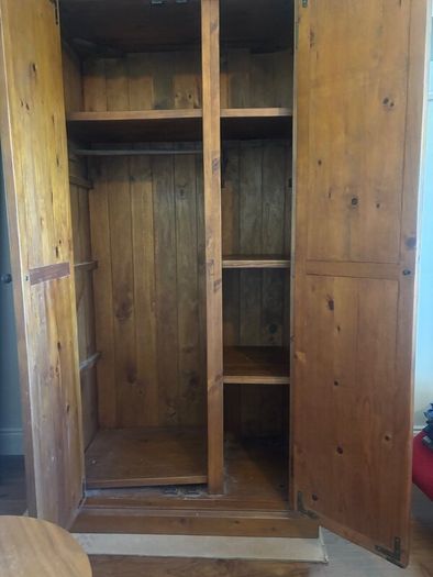 Solid Oak Wardrobe & Chest of Drawers