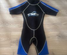 wetsuit age 6-7