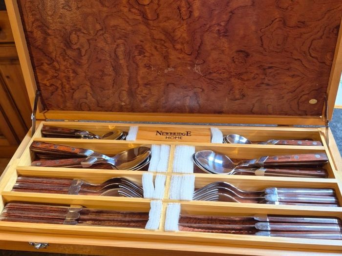 Newbridge Home Cutlery Box
