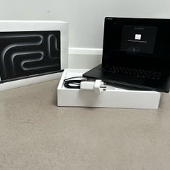 Apple MacBook Pro M3 Pro 16 inch - Used