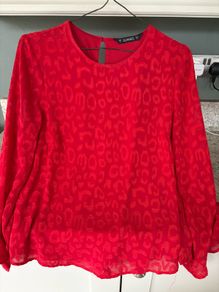 ladies red top long sleeve