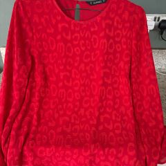 ladies red top long sleeve