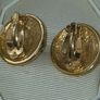 Vintage Gold Tone Clip on Pearl Earrings Image 3