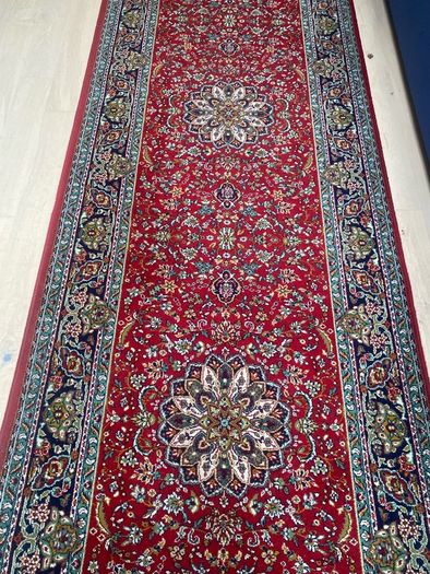 Isfahan 16ft carpet runner