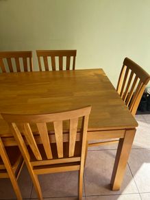 Kitchen Table and 6 Chairs