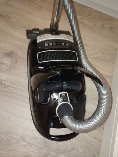 Miele Vacuum cleaner