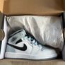 Air Jordan 1 Mid Kids | Brand New Unworn | UK 10.5 EU 28 Image 6
