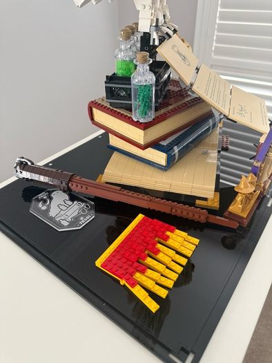 Lego 76391 Harry Potter Hogwarts Icons Collector Edition