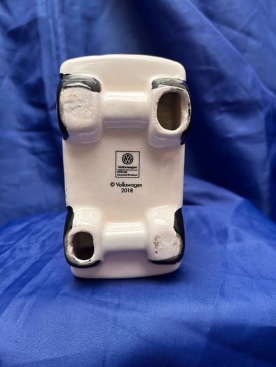 VW-style ceramic toast rack