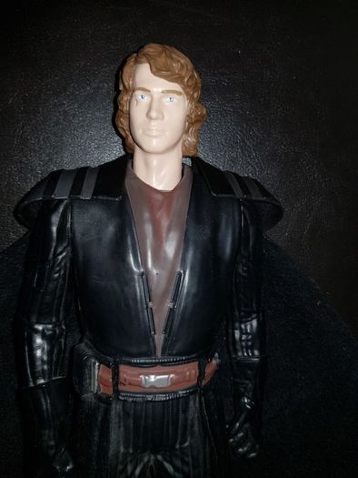 Hasbro Star Wars Anakin Skywalker to Darth Vader Action Figure