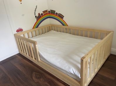 Gorgeous wooden toddler bed and brand new unused high quality mattress