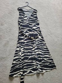 Dress H&M midi dress size m