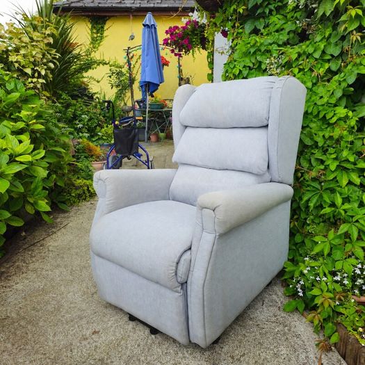 electric mobility chair