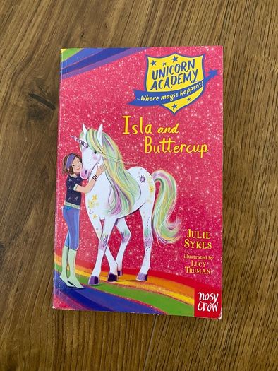 Unicorn Academy Isla and Buttercup by Julie Sykes