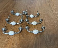 handles