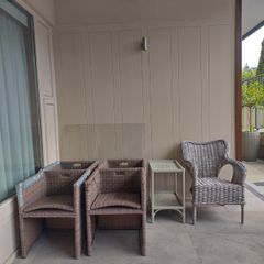 Free: rattan furniture and large glass top (dunlaoghaire)