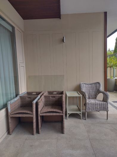 Free: rattan furniture and large glass top (dunlaoghaire)