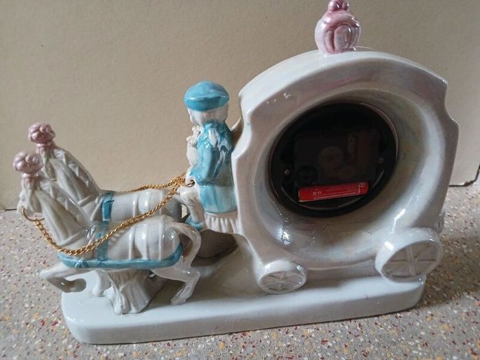 Rare Vintage Porcelain Mantel Clock
