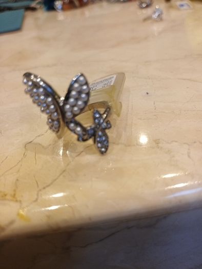 Selection of Rings    - Costume  Jewellery.  Size - Medium.