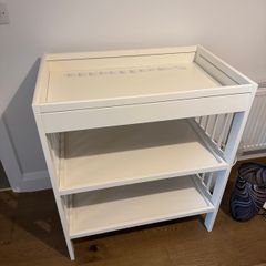 Changing table